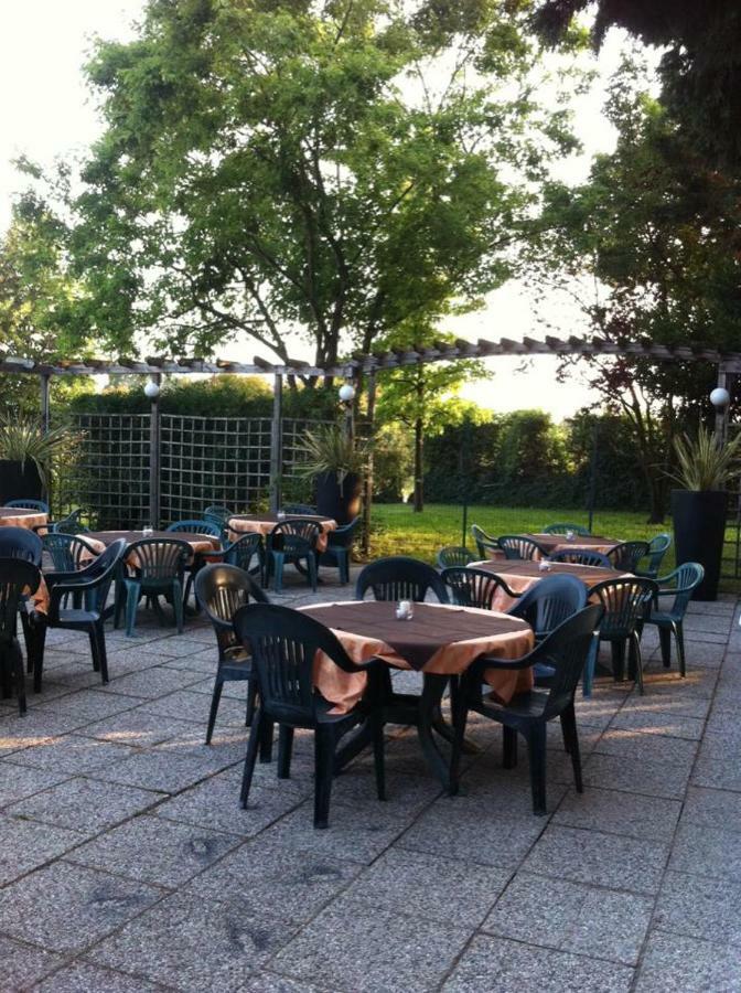 Rifugio San Lorenzo Bed & Breakfast Porto Mantovano Exterior photo
